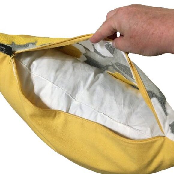 Pair (2) ENVOGUE Throw Pillows Crewel Embroidery 20x20" Feather/Down Insert - Picture 12 of 14